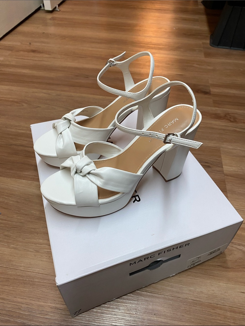 Marc Fisher Women's Deren High Block Heel Platform Sandals “White” Size 7.5M - Picture 3 of 11